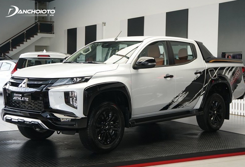 Thân xe Mitsubishi Triton 2023 khá đẹp dáng