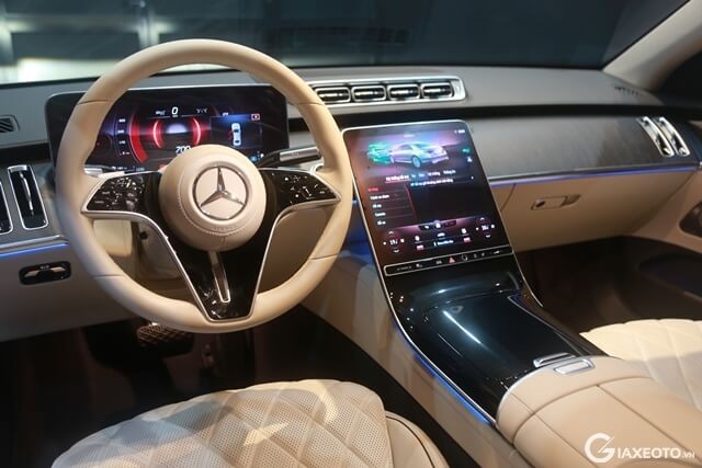 Mercedes-Benz-S450-khoang-lai