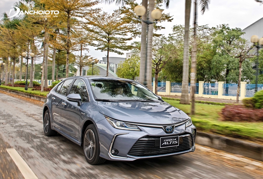 Toyota Corolla Altis 2023 có phiên bản động cơ hybrid 1.8HEV