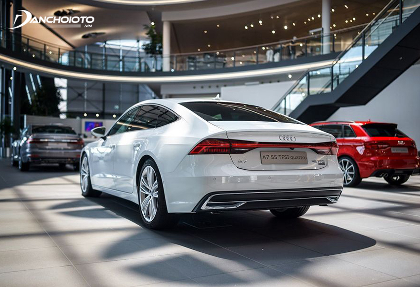 Audi A7 Sportback 2023 được đánh giá là mẫu xe đẹp nhất phân khúc