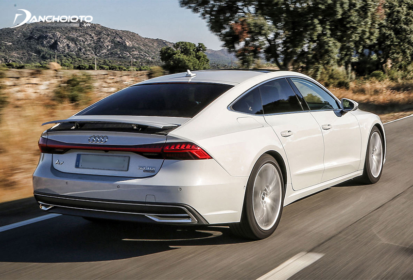 Vô lăng Audi A7 Sportback 2023 mang lại trải nghiệm lái chân thực